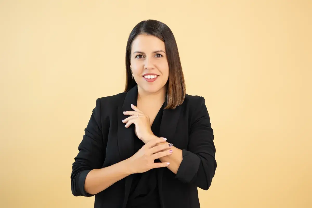 Laura Gauchia, Cofundadora, el oficio de Esmalta